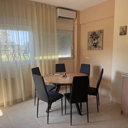 модерен с морска гледка Apartment